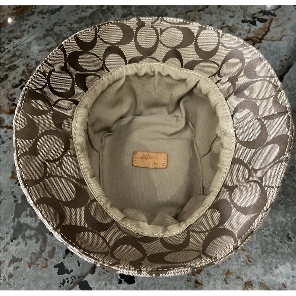 Signature Patterned Bucket Hat - Picture 8 of 12